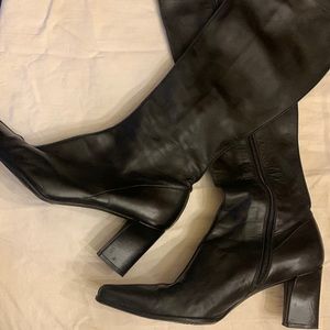 Stuart Weitzman black leather boots 8.5